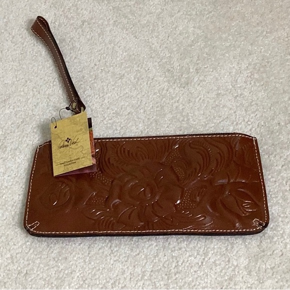 New PATRICIA NASH, tooled leather wristlet/wallet - Picture 2 of 13